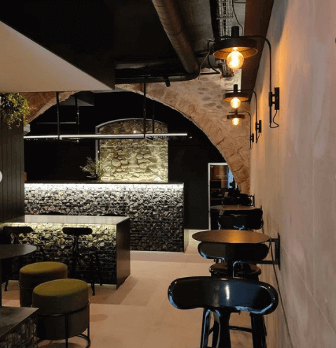 restaurant custom furniture angle exhibits